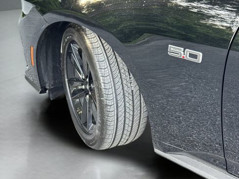 Used 2025 Ford Mustang GT RWD image 62