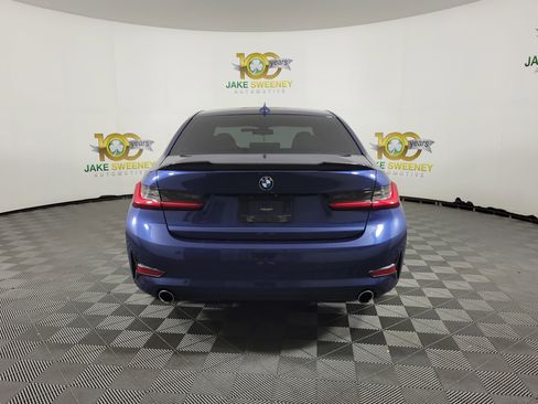 Used 2021 BMW 330i xDrive Sedan w/ Convenience Package image 3