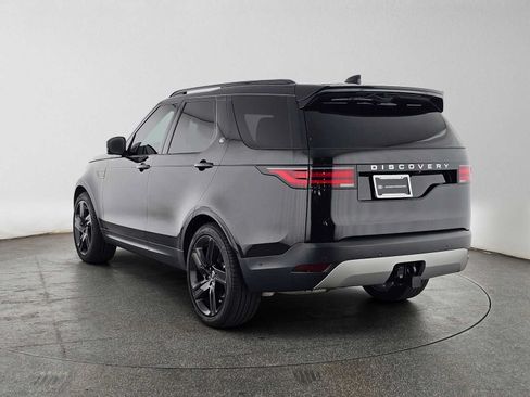 Used 2025 Land Rover Discovery S AWD/4WD image 3