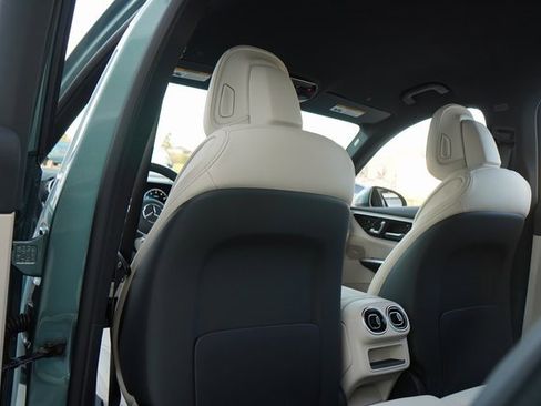 New 2026 Mercedes-Benz GLC 300 image 27