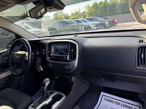Used 2022 Chevrolet Colorado LT w/ Fleet Safety Package RWD image 19