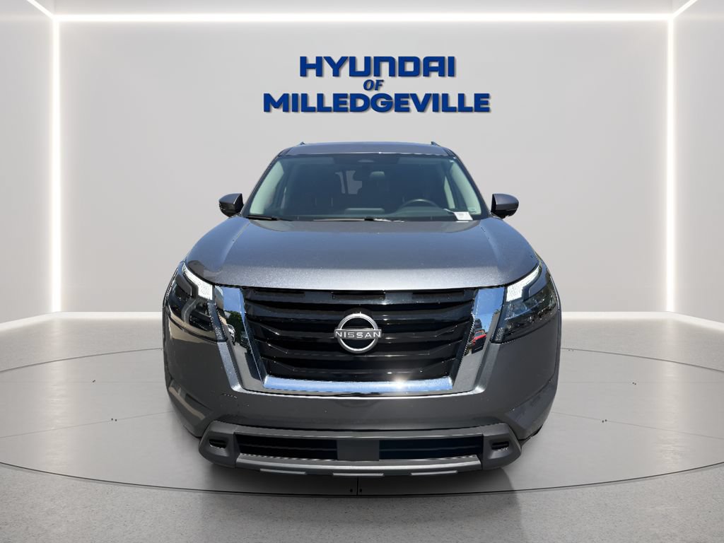 Used 2024 Nissan Pathfinder SV FWD image 9