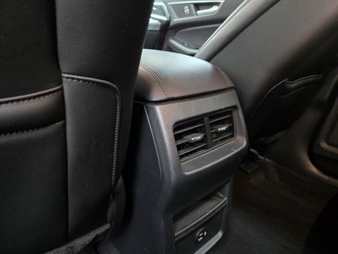 Used 2021 Ford Edge SEL image 26