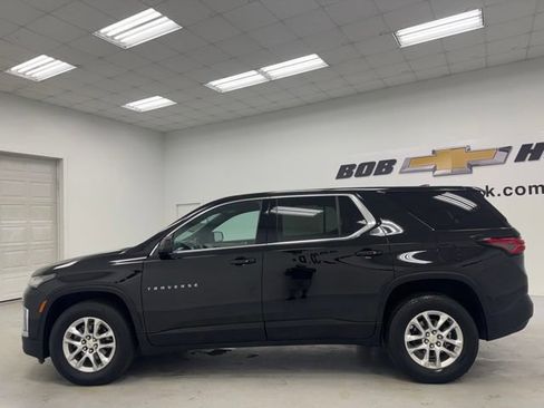 Used 2023 Chevrolet Traverse LS w/ LPO, Cargo Package FWD image 8