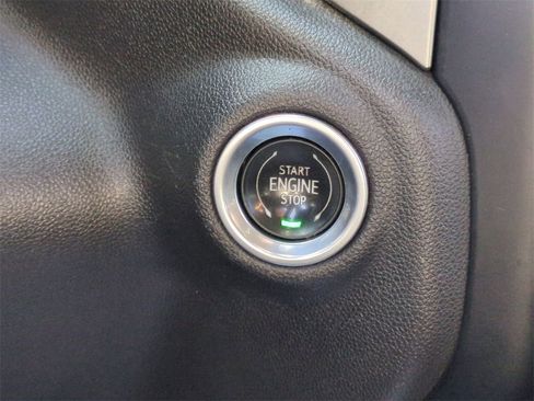 Used 2021 Chevrolet Silverado 1500 RST image 17