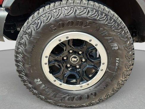 Used 2024 Ford Bronco Black Diamond w/ Sasquatch Package AWD/4WD image 12