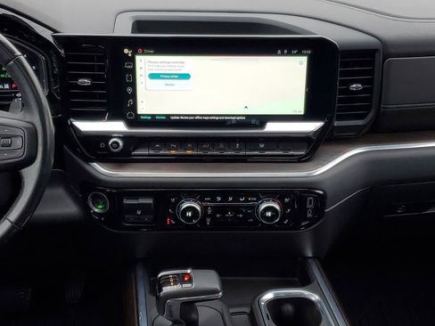 Used 2022 GMC Sierra 1500 SLT w/ SLT Premium Plus Package image 29