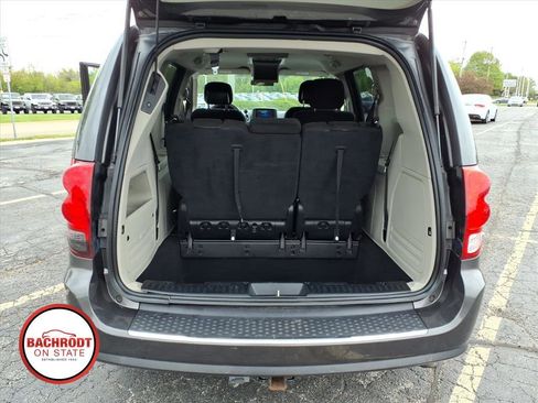 Used 2016 Dodge Grand Caravan SXT w/ Rear Park Assist Package FWD image 29