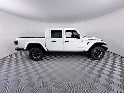 New 2026 Jeep Gladiator Rubicon image 8