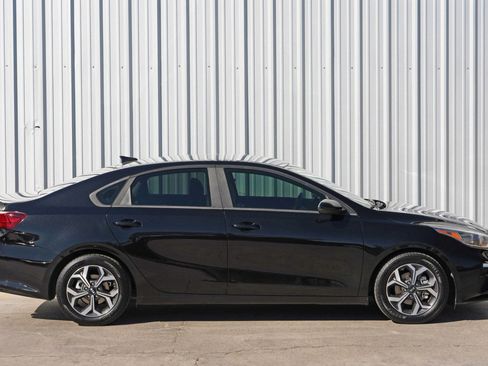 Used 2019 Kia Forte LXS image 44