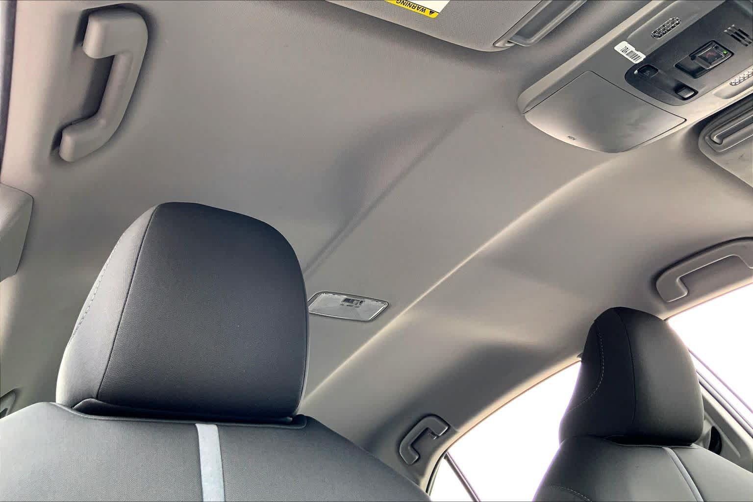 Used 2024 Toyota Camry LE FWD image 14