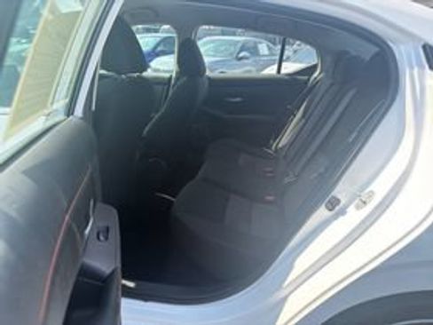 Used 2025 Nissan Sentra SR FWD image 5