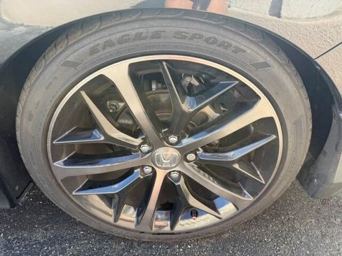 Used 2020 Honda Civic Sport image 9