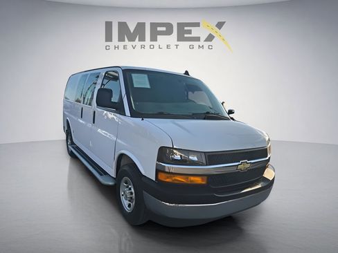 Used 2023 Chevrolet Express 2500 w/ Driver Convenience Package RWD image 7