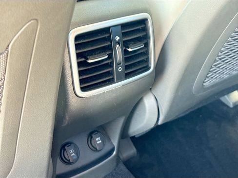 Used 2018 Kia Sportage EX image 23