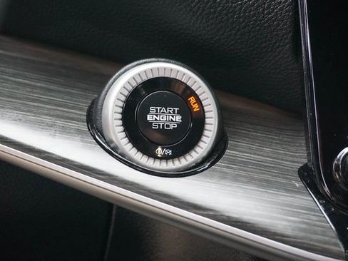 Used 2024 Jeep Wagoneer Series II image 29