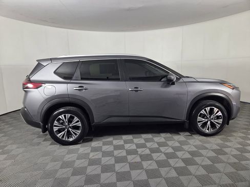 Used 2023 Nissan Rogue SV w/ SV Premium B Package FWD image 5
