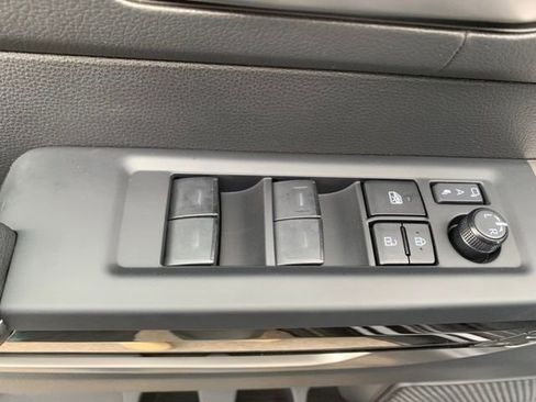 New 2026 Toyota Tundra Limited AWD/4WD image 12