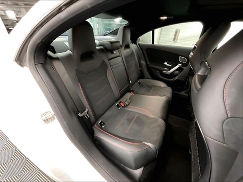 Used 2023 Mercedes-Benz CLA 250 image 17
