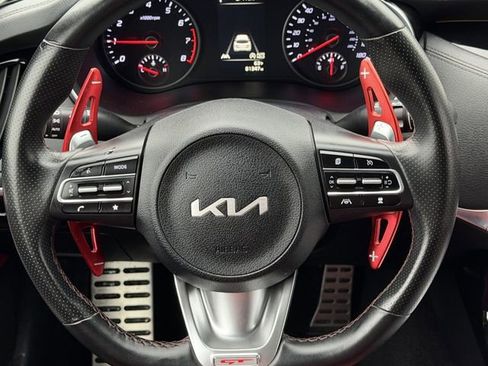 Used 2022 Kia Stinger GT1 w/ Red Interior Color Package RWD image 11