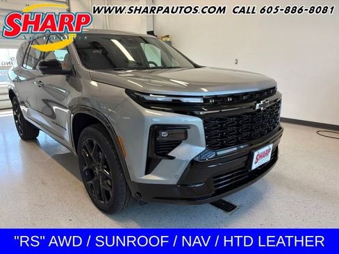 Used 2026 Chevrolet Traverse RS w/ LPO, Floor Liner Package AWD/4WD image 1