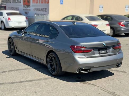 Used 2016 BMW 740i RWD image 13