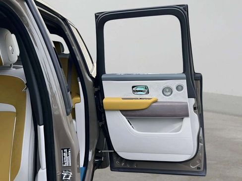 New 2026 Rolls-Royce Cullinan image 12