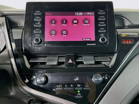 Used 2022 Toyota Camry LE image 13