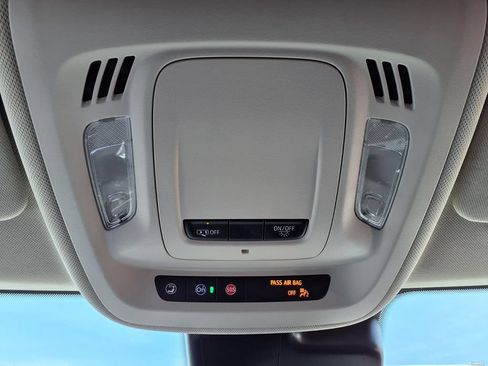 Used 2023 Buick Envision Preferred FWD image 23