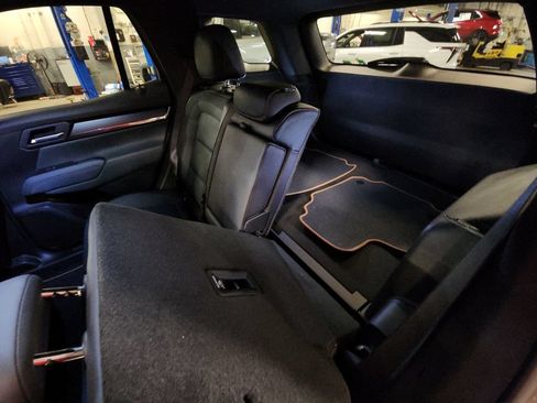 Certified 2026 GMC Terrain AT4 w/ Convenience Package III AWD/4WD image 36