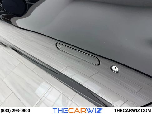 Used 2012 Aston Martin DBS Coupe image 16