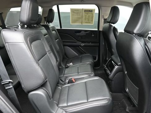 Used 2022 Lincoln Aviator Reserve w/ Equipment Group 201A AWD/4WD image 30