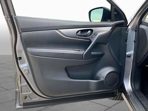 Certified 2020 Nissan Rogue Sport S FWD image 21