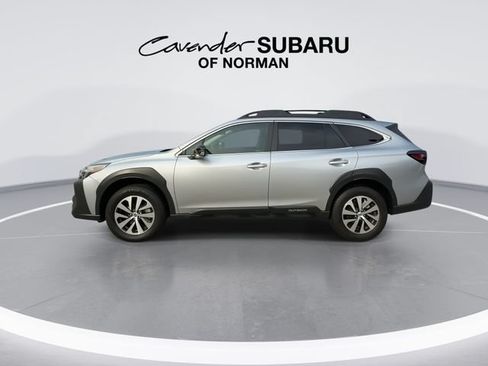 Used 2025 Subaru Outback Premium AWD/4WD image 6