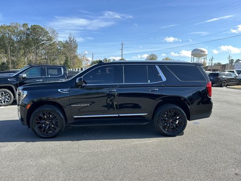 Certified 2023 GMC Yukon SLT image 9