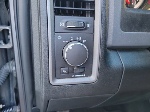 Used 2015 RAM 2500 Tradesman w/ Popular Equipment Group image 32