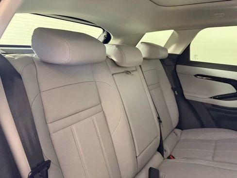 Used 2025 Land Rover Range Rover Evoque S image 30
