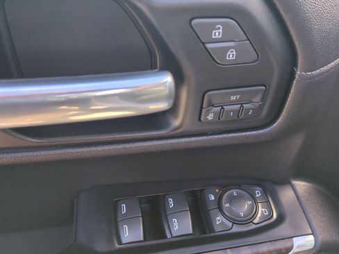 Used 2019 GMC Sierra 1500 Denali w/ Denali Ultimate Package image 11