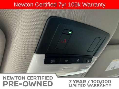 Used 2023 Nissan Rogue SV FWD image 28