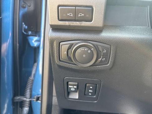 Used 2020 Ford F150 Raptor w/ Equipment Group 802A Luxury AWD/4WD image 33