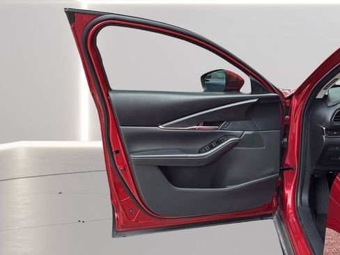 Used 2024 MAZDA CX-30 AWD 2.5 S w/ Preferred Package image 11