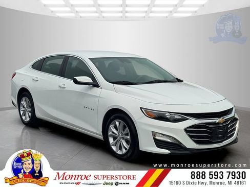 Used 2025 Chevrolet Malibu LT FWD image 1