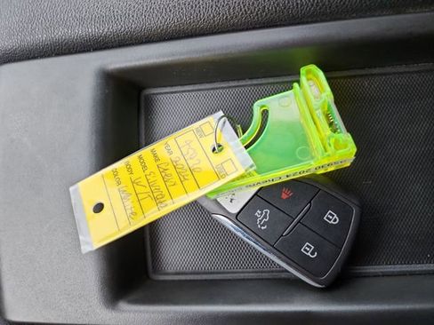 Used 2024 Chevrolet Silverado 2500 W/T image 30