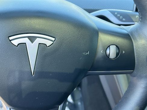 Used 2022 Tesla Model Y Performance AWD/4WD image 20