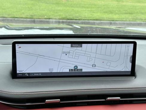 Used 2025 Genesis GV70 3.5T Sport w/ Sport Advanced Package image 18