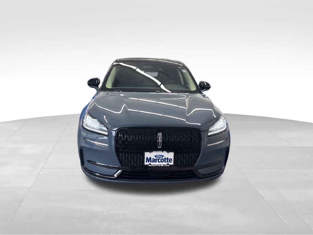 Used 2023 Lincoln Corsair AWD w/ Equipment Group 101A image 9
