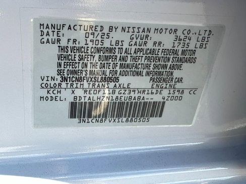 New 2025 Nissan Versa SR w/ Trunk Package image 15