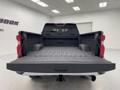 Used 2023 Chevrolet Silverado 2500 LTZ image 30