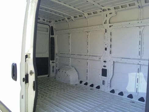 Used 2022 RAM ProMaster 2500 image 18