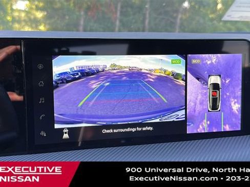 Used 2025 Nissan Kicks SR image 16